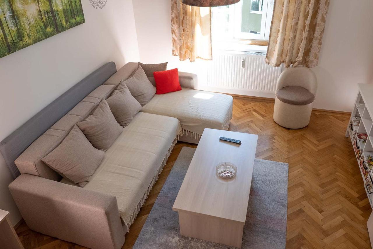 2 Rooms & Balcony - Top Location! Vienna Exterior photo